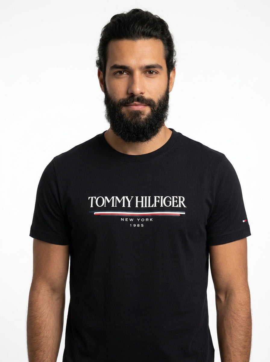Camiseta TH Old School Stripe Brand - Preta
