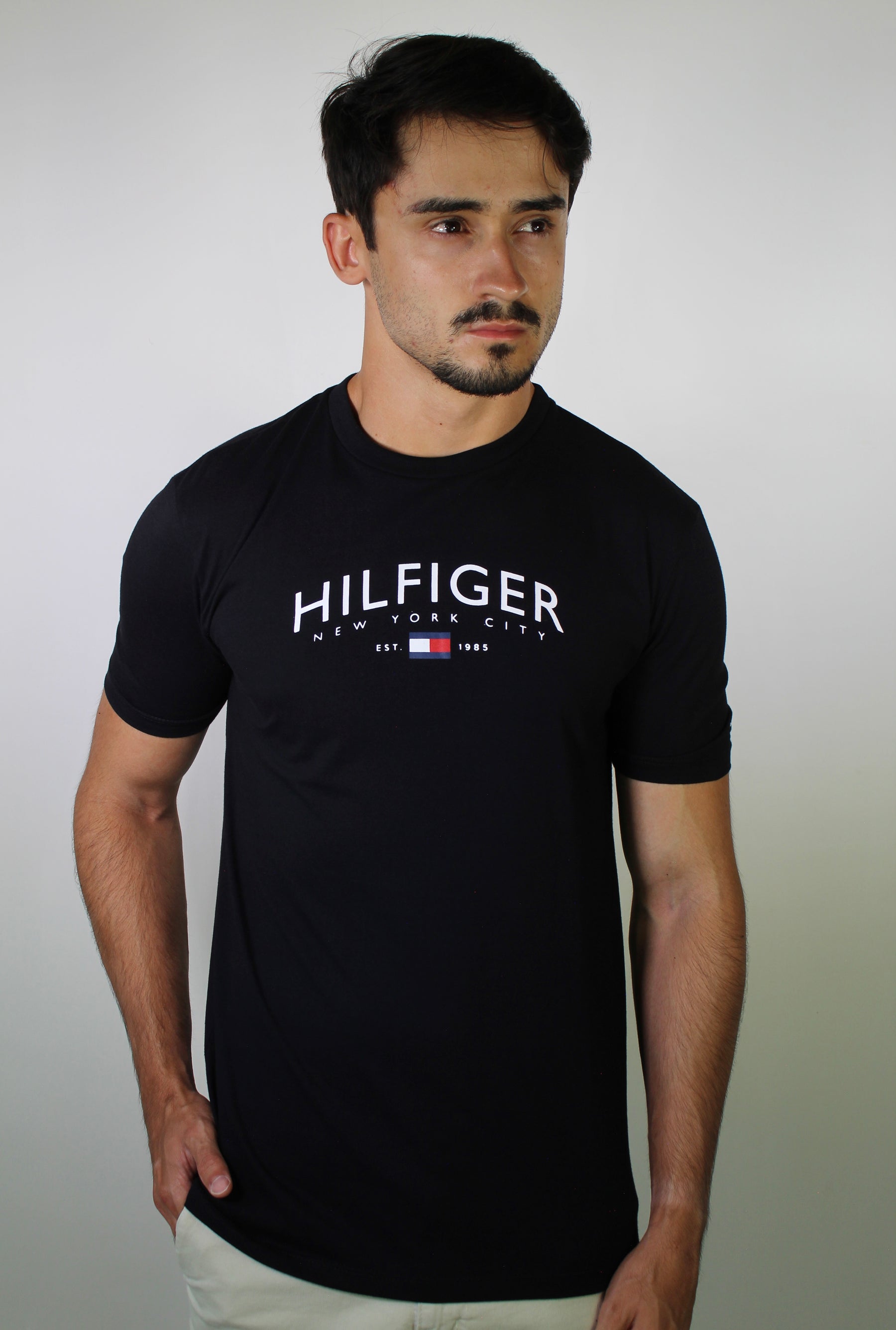 Camiseta TH Legacy NYC - Preta