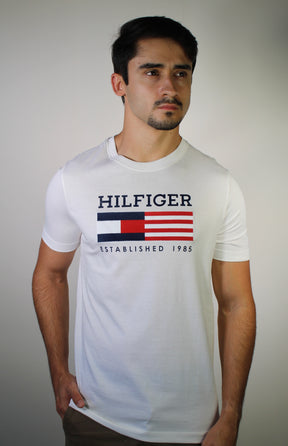 Camiseta TH Hilfiger Established 1985 USA Flag - Branca