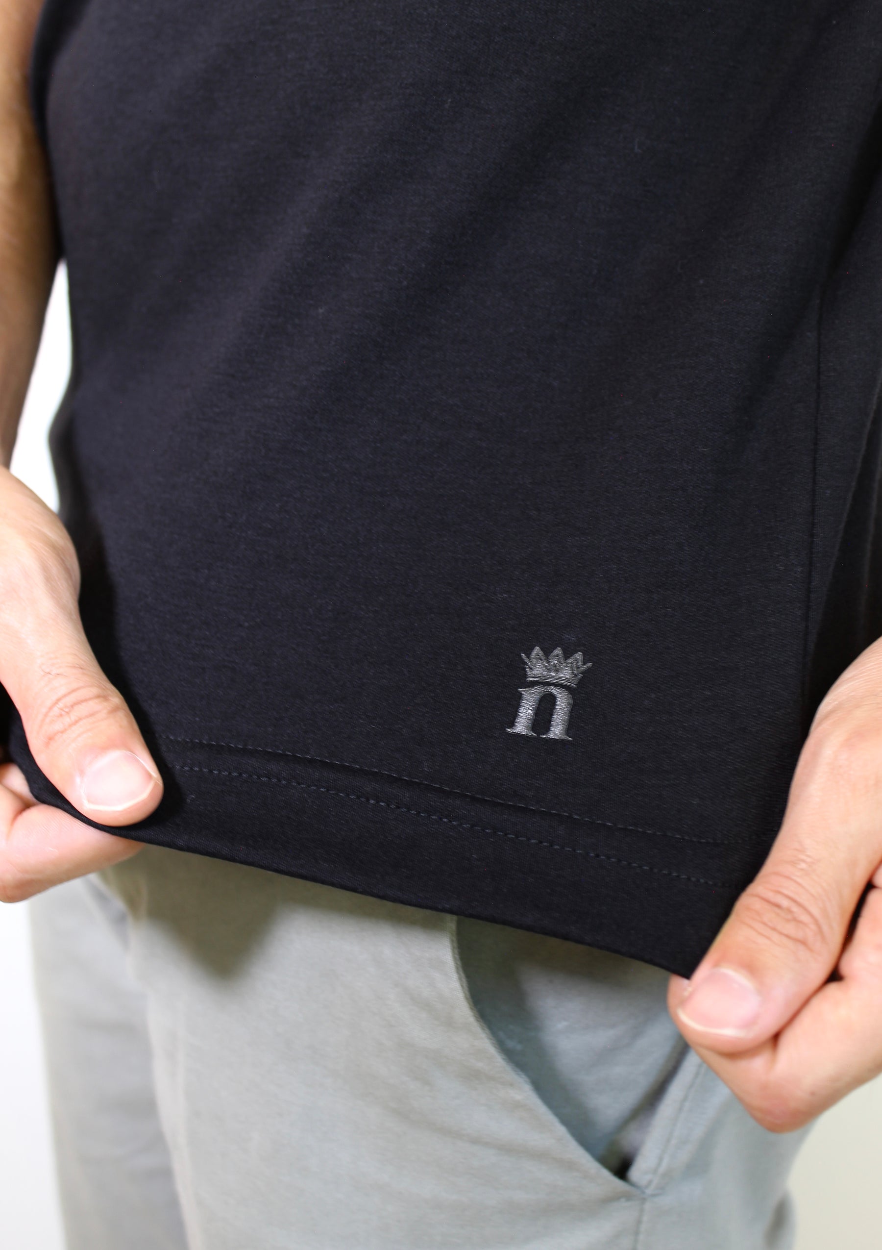 Camiseta Gola Midi Nobre Men - Preta