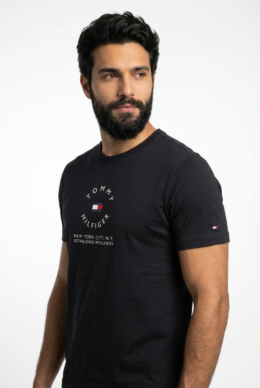Camiseta TH Circle Style NYC - Preta