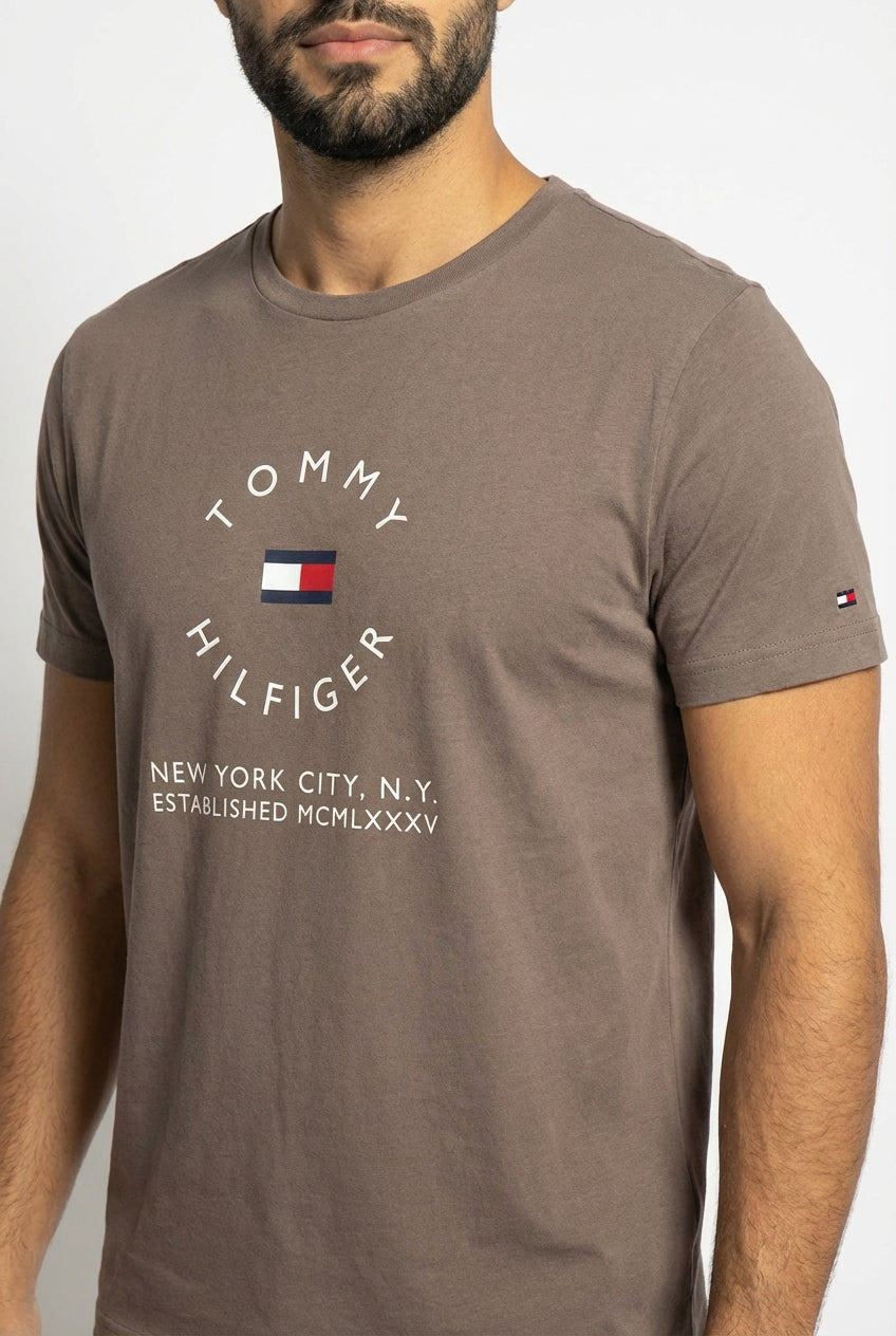Camiseta TH Circle Style NYC - Café