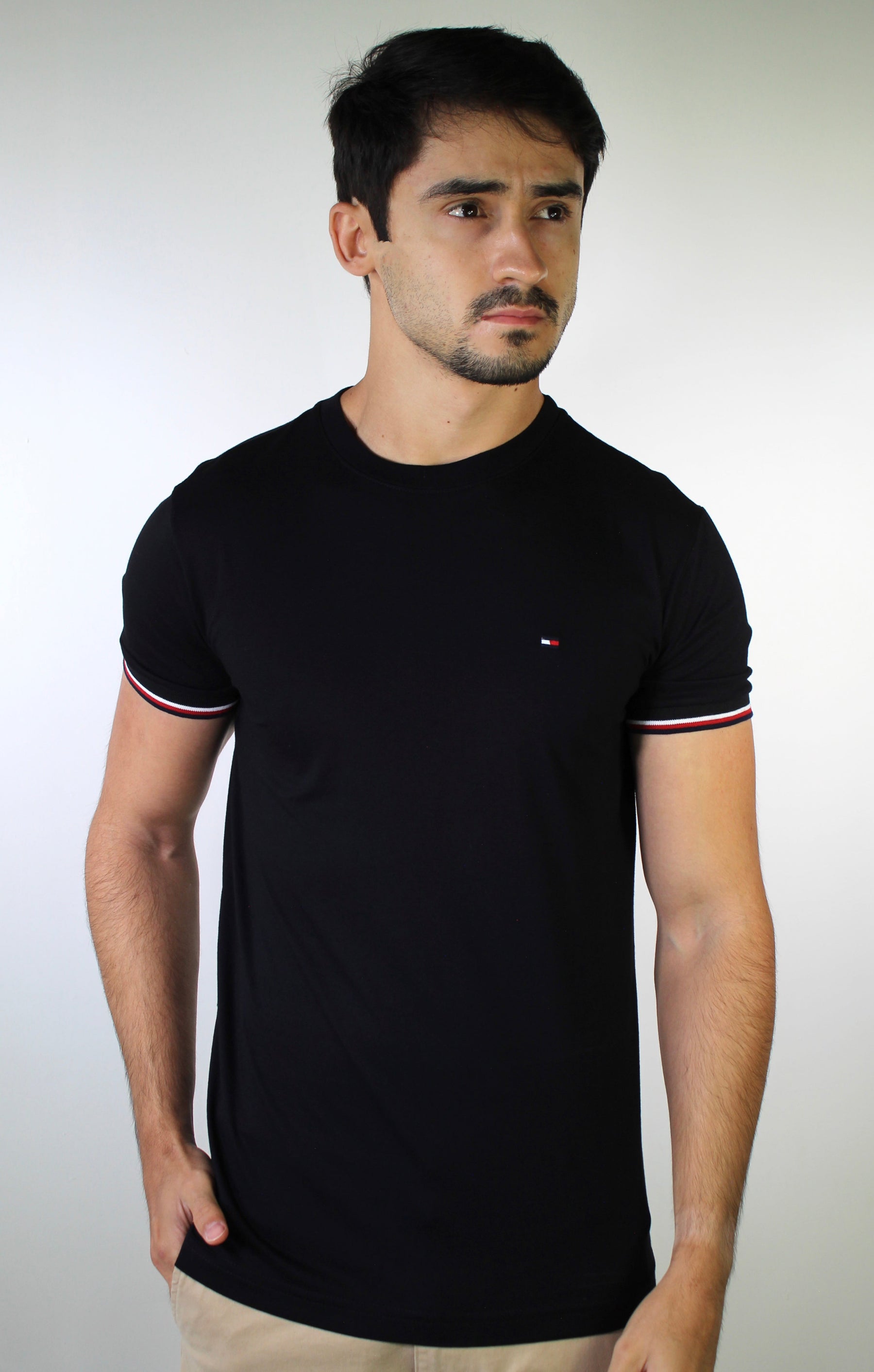 Camiseta TH Signature - Preta