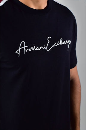 Camiseta AX Stripes Cursive Logo - Preto