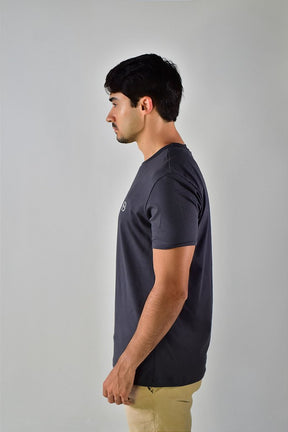 Camiseta AX Round White Logo - Chumbo